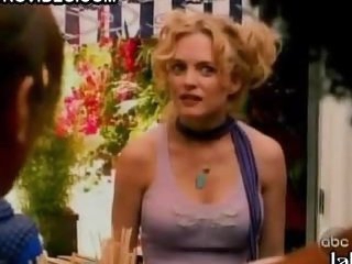 Gorgeous Heather Graham In a Cute Top